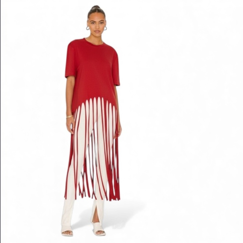 NWOT L'ACADEMIE Aitana Tee In Red Size Small